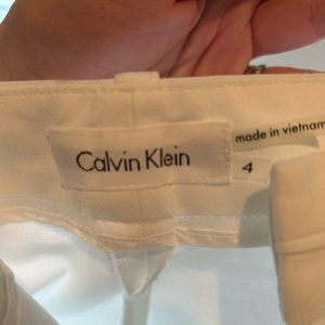 White trouser pant size 4